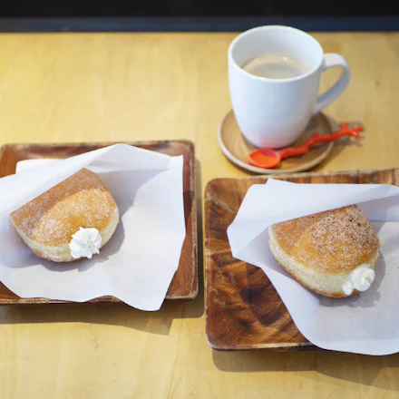 【葉山】希少なコナコーヒー香る、ふわふわマラサダと贅沢スイーツ|Ali’i Drive